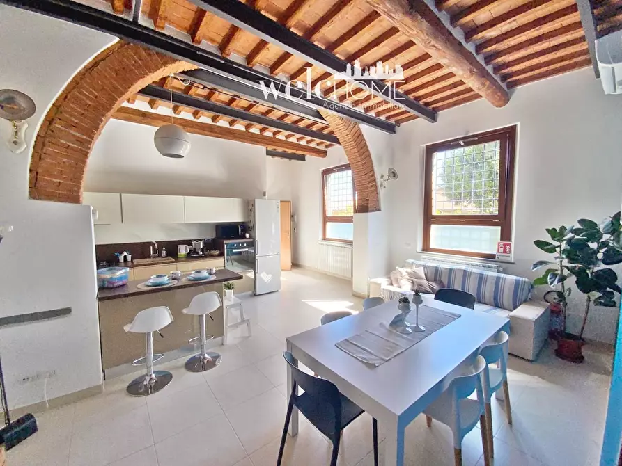 Immagine 2 di Appartamento in vendita  a Campi Bisenzio