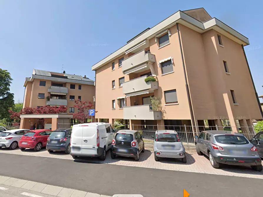 Immagine 2 di Appartamento in vendita  a Seregno