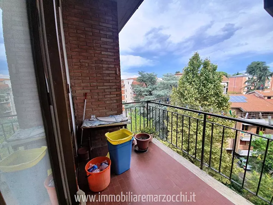 Immagine 4 di Appartamento in vendita  a Siena