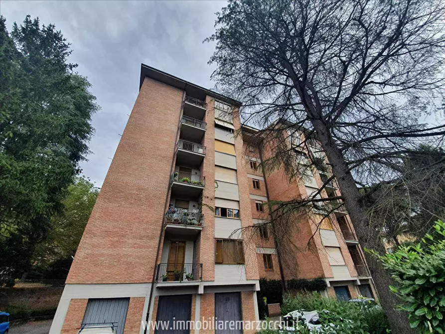 Immagine 3 di Appartamento in vendita  a Siena