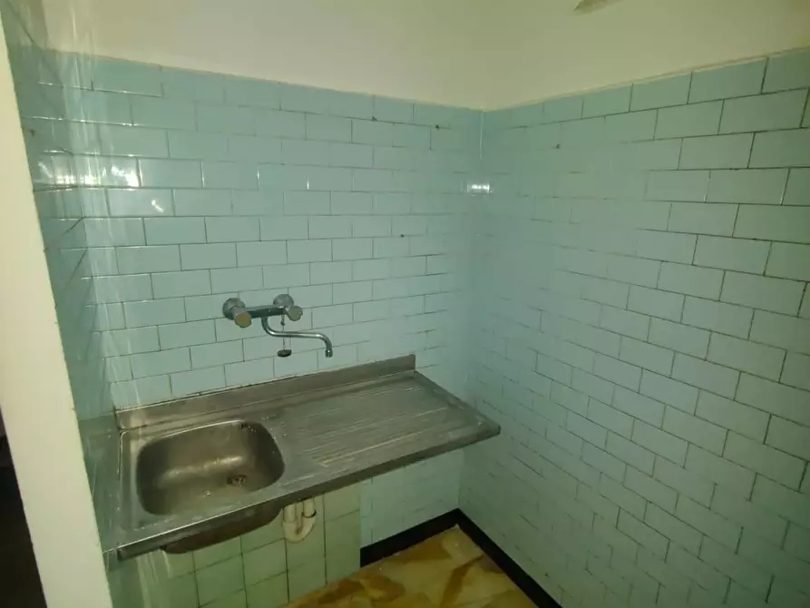 Immagine 13 di Appartamento in vendita  a Chiavari