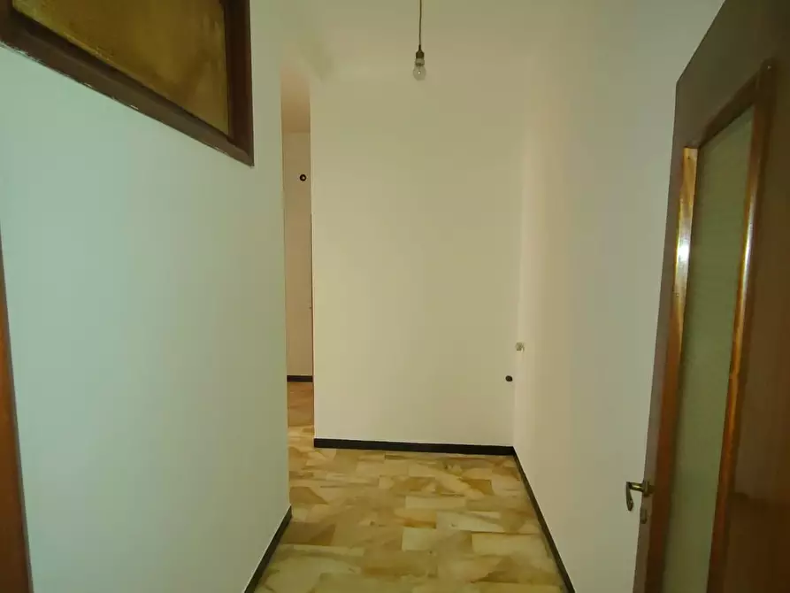 Immagine 5 di Appartamento in vendita  a Chiavari