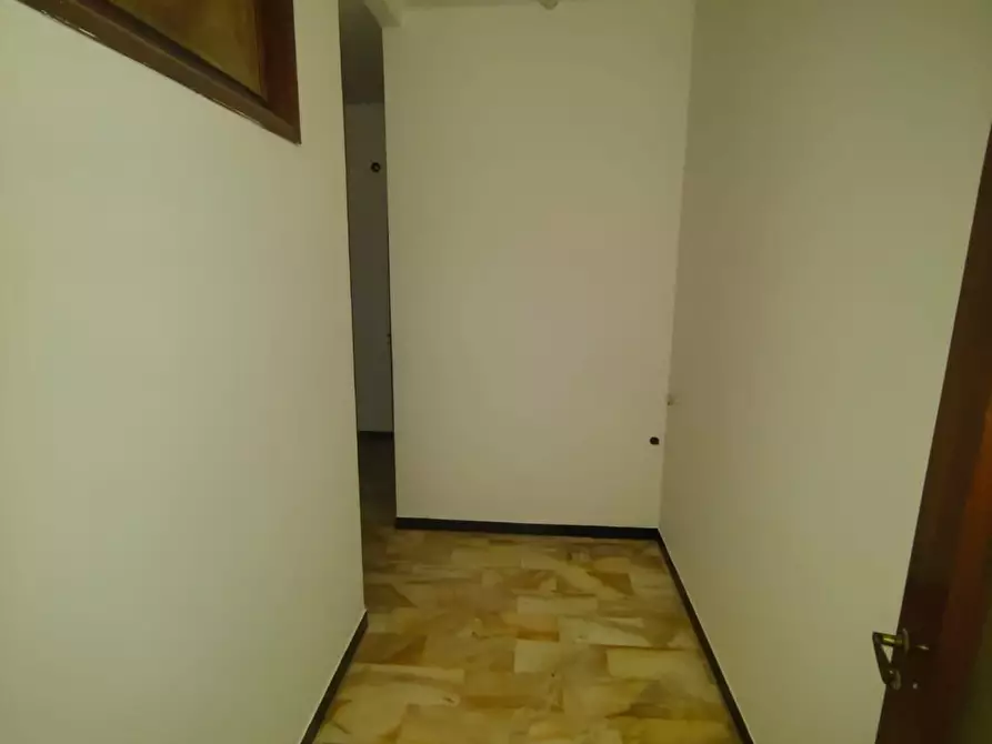 Immagine 2 di Appartamento in vendita  a Chiavari