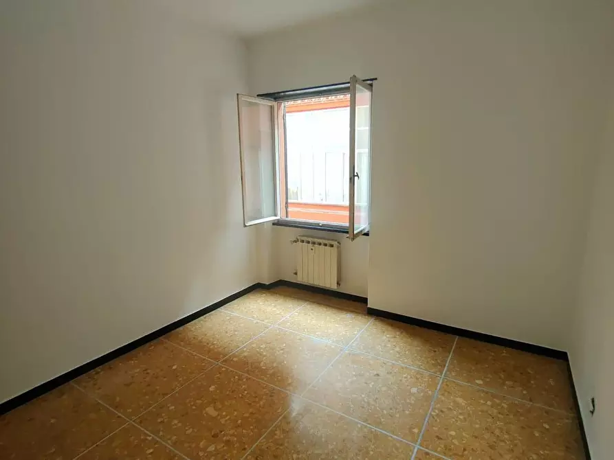 Immagine 11 di Appartamento in vendita  a Chiavari