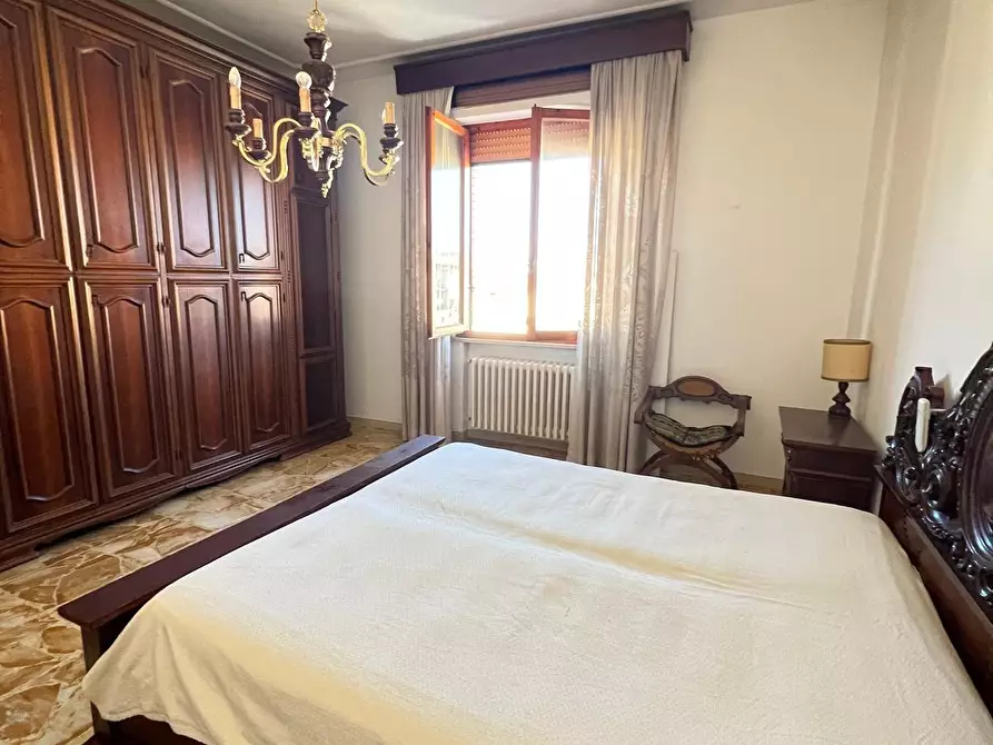 Immagine 12 di Appartamento in vendita  a Poggibonsi