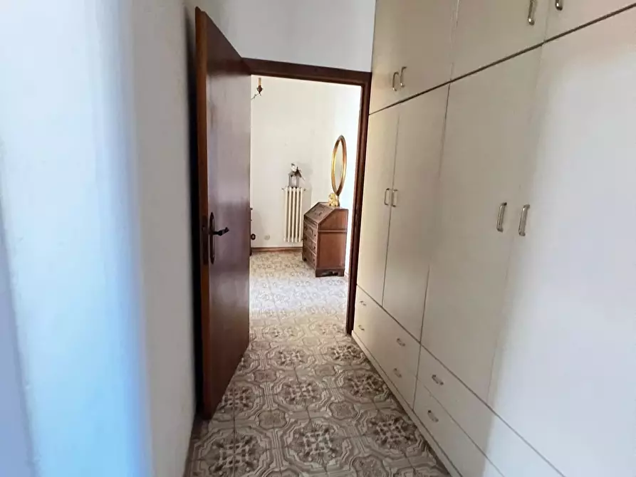 Immagine 18 di Appartamento in vendita  a Poggibonsi