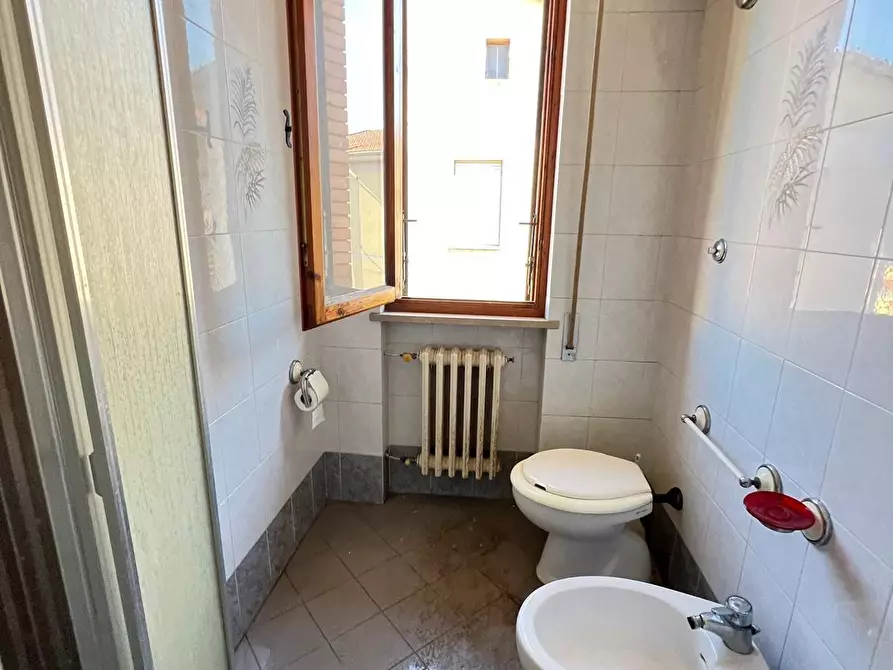 Immagine 15 di Appartamento in vendita  a Poggibonsi