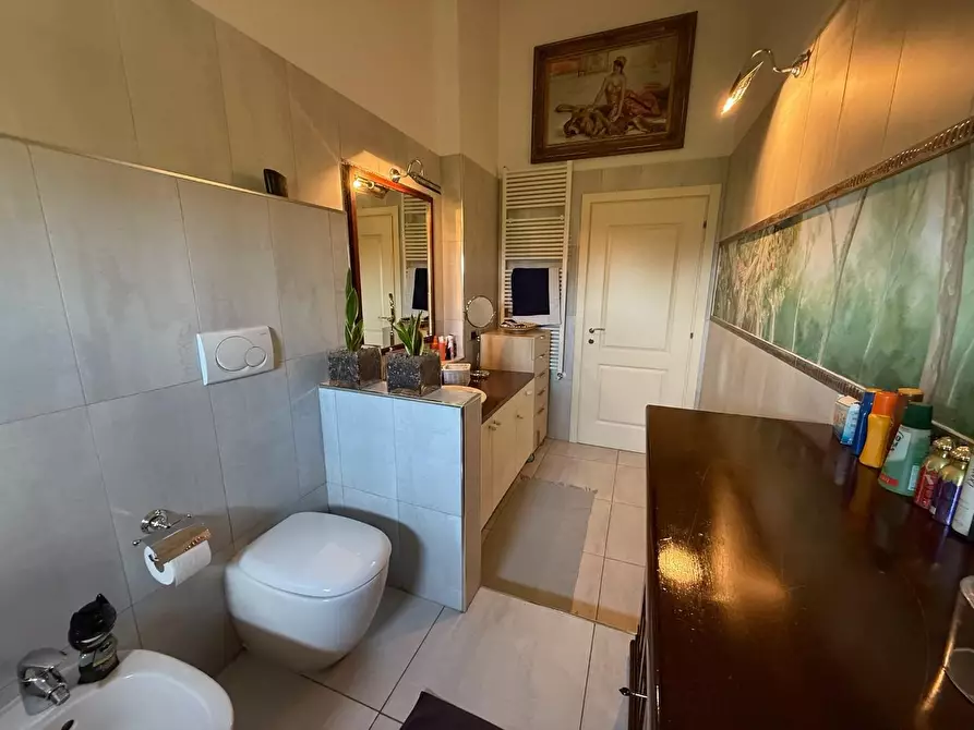 Immagine 12 di Appartamento in vendita  a Pontedera