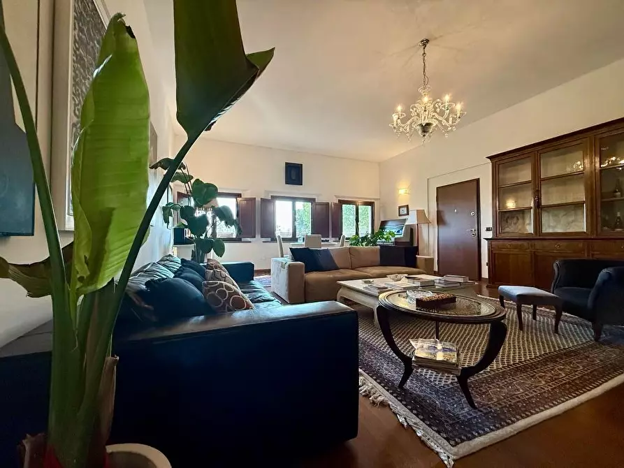 Immagine 5 di Appartamento in vendita  a Pontedera