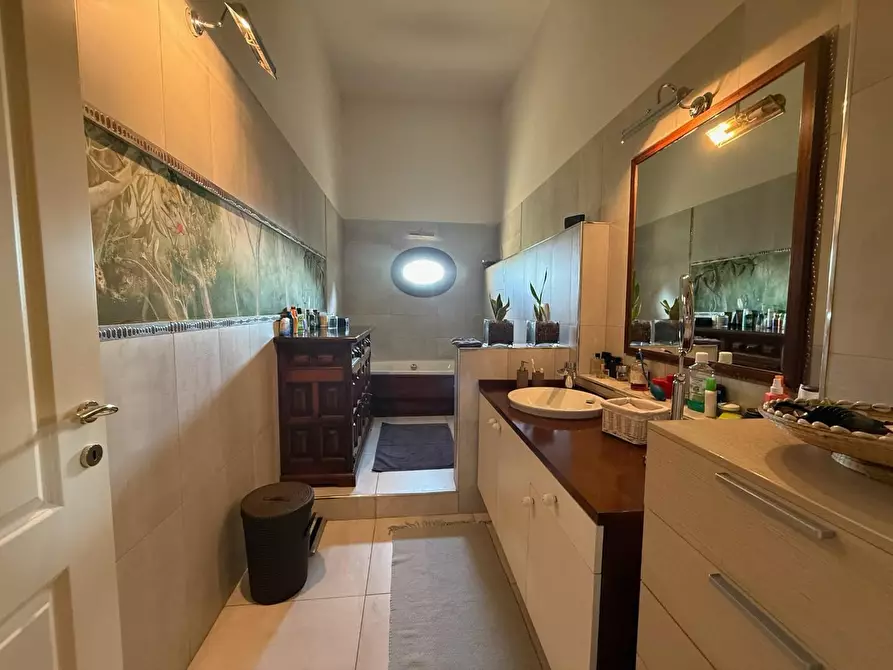 Immagine 11 di Appartamento in vendita  a Pontedera