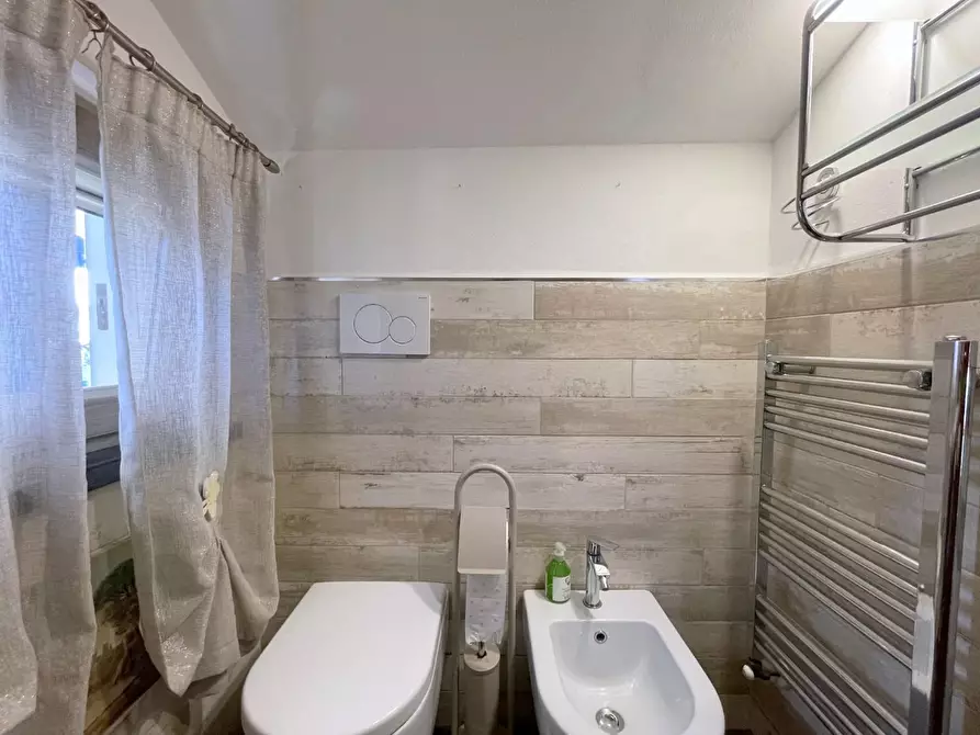 Immagine 43 di Villa in vendita  a Massarosa