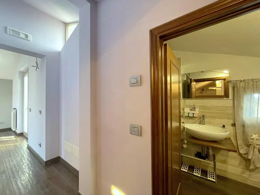 Immagine 40 di Villa in vendita  a Massarosa