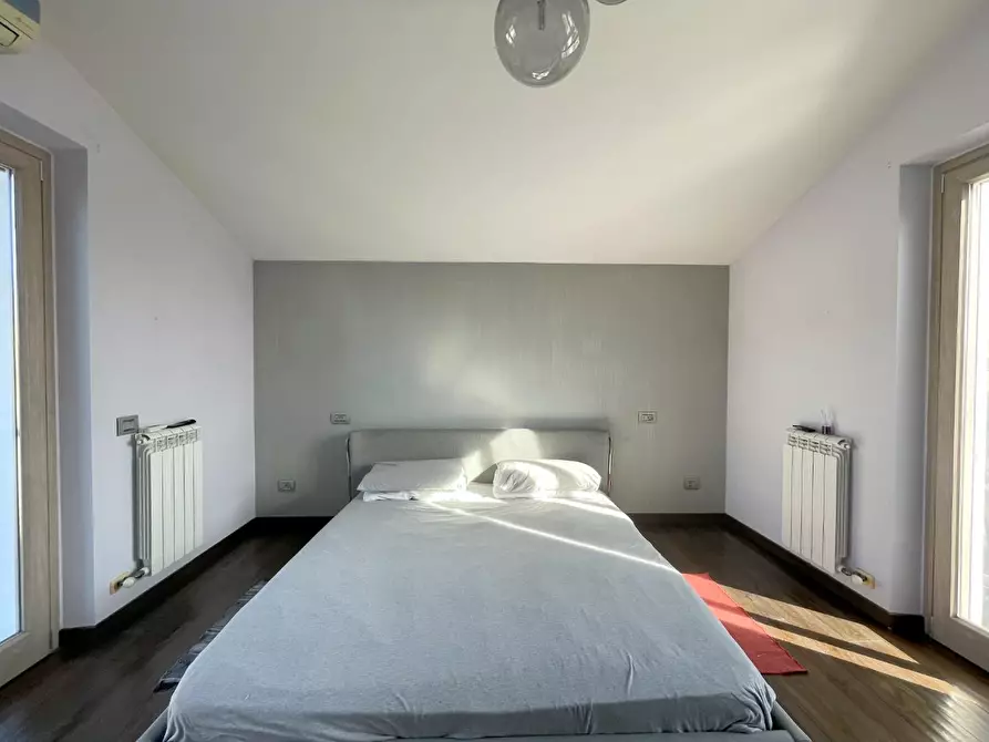 Immagine 46 di Villa in vendita  a Massarosa