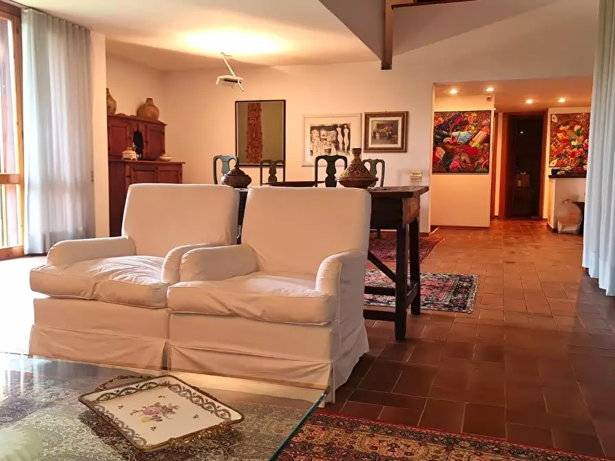 Immagine 11 di Villa in vendita  a San Miniato