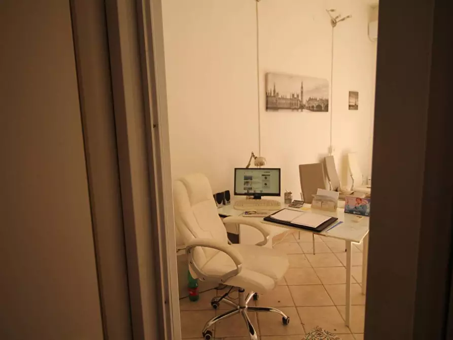 Immagine 11 di Appartamento in vendita  a Pisa