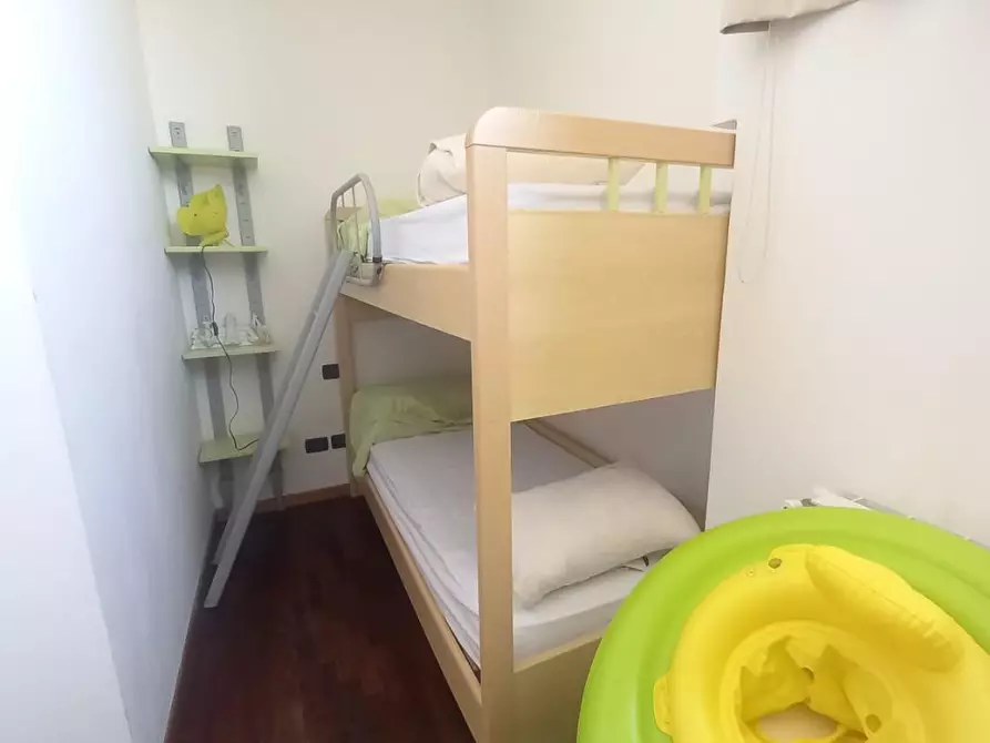 Immagine 7 di Appartamento in vendita  a Camaiore