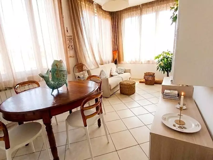 Immagine 4 di Appartamento in vendita  a Camaiore