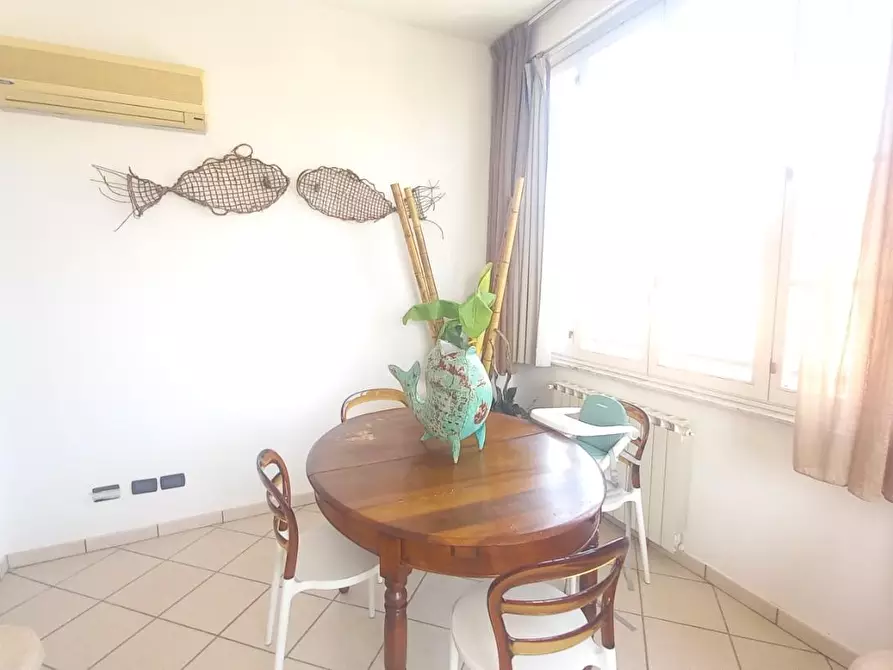 Immagine 23 di Appartamento in vendita  a Camaiore