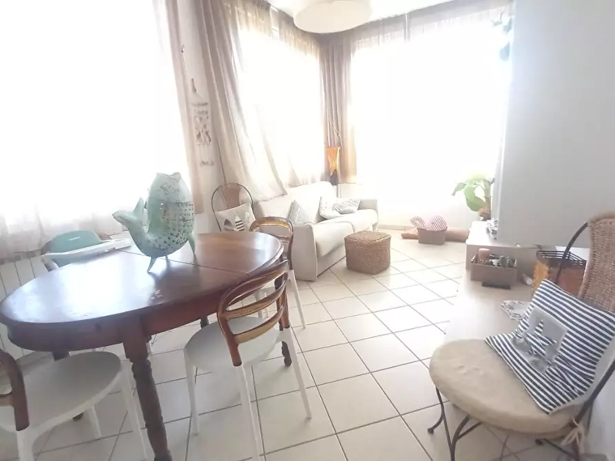 Immagine 2 di Appartamento in vendita  a Camaiore