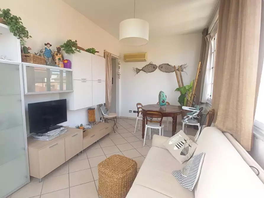 Immagine 31 di Appartamento in vendita  a Camaiore
