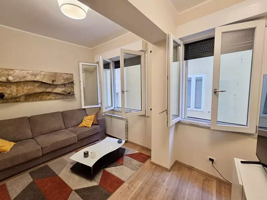 Immagine 14 di Appartamento in vendita  a Pisa