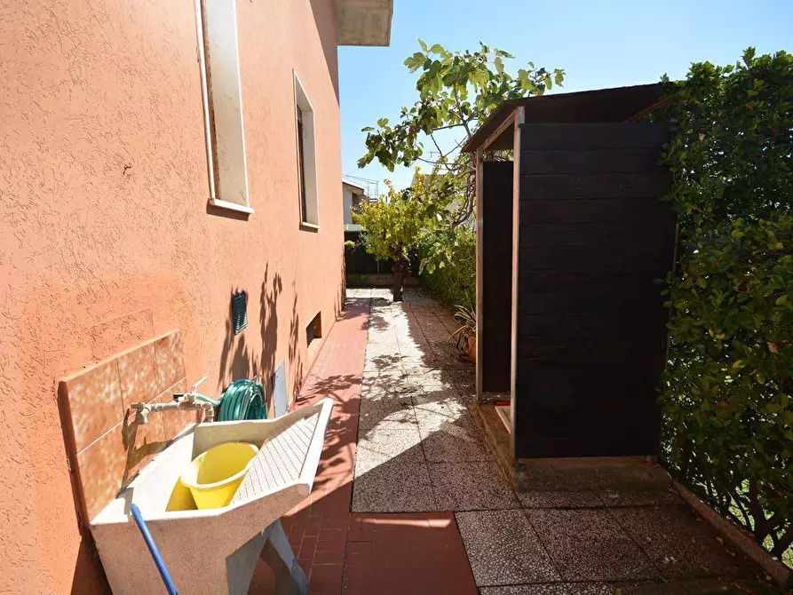 Immagine 20 di Appartamento in vendita  a Massa