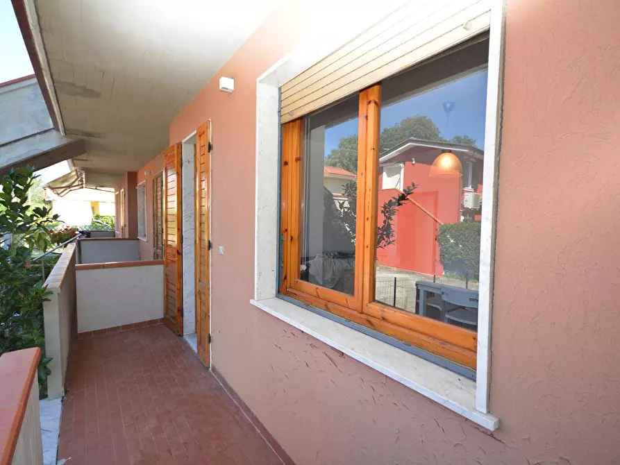 Immagine 4 di Appartamento in vendita  a Massa