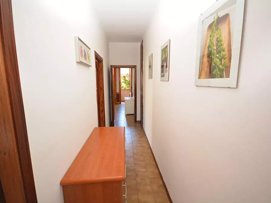 Immagine 42 di Appartamento in vendita  a Massa