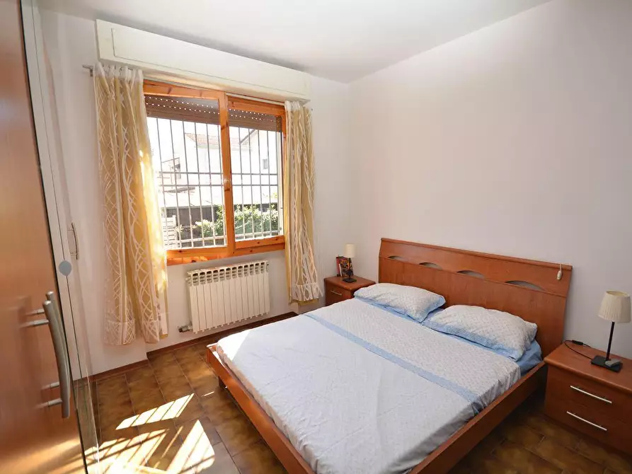 Immagine 13 di Appartamento in vendita  a Massa