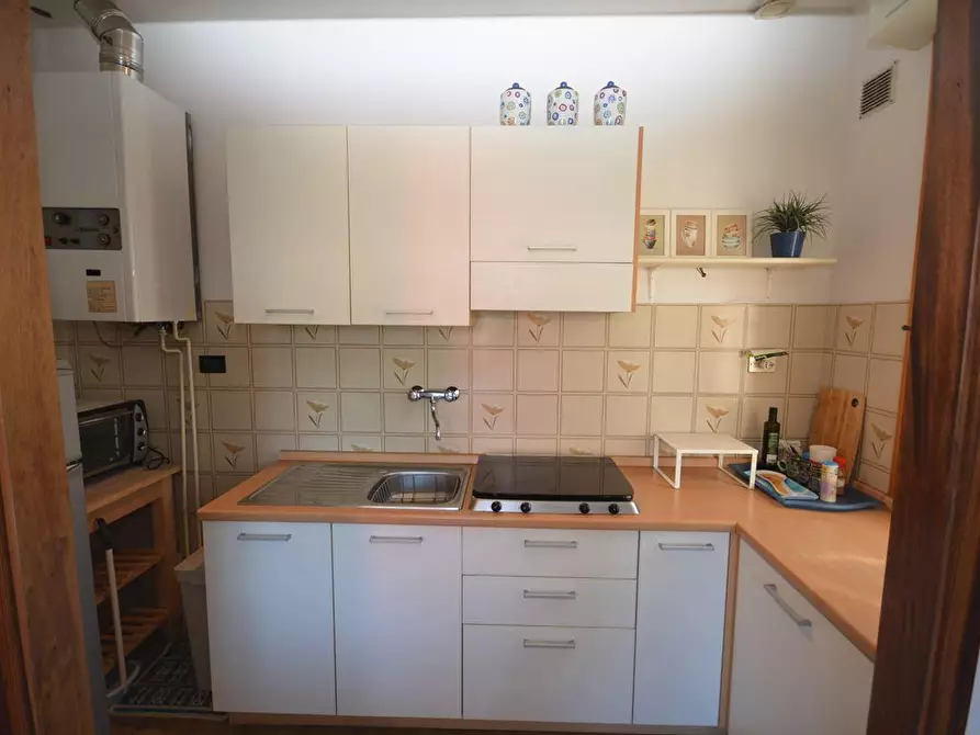 Immagine 33 di Appartamento in vendita  a Massa