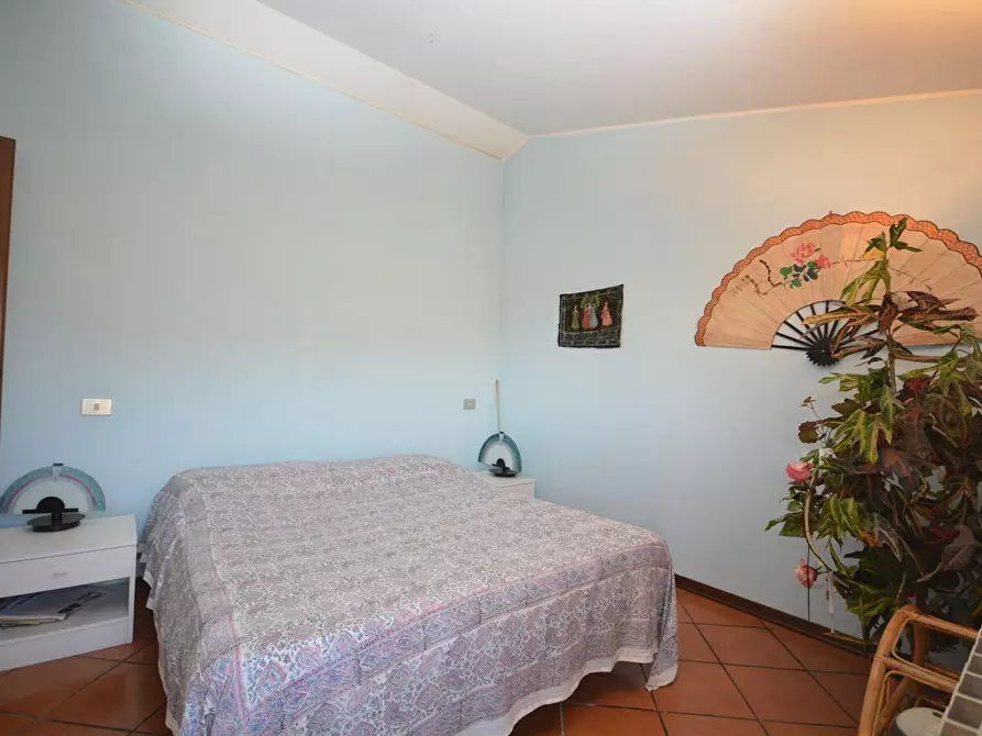 Immagine 15 di Villetta a schiera in vendita  a Montignoso