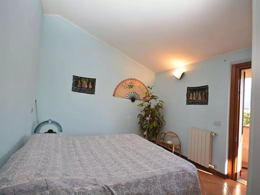 Immagine 16 di Villetta a schiera in vendita  a Montignoso