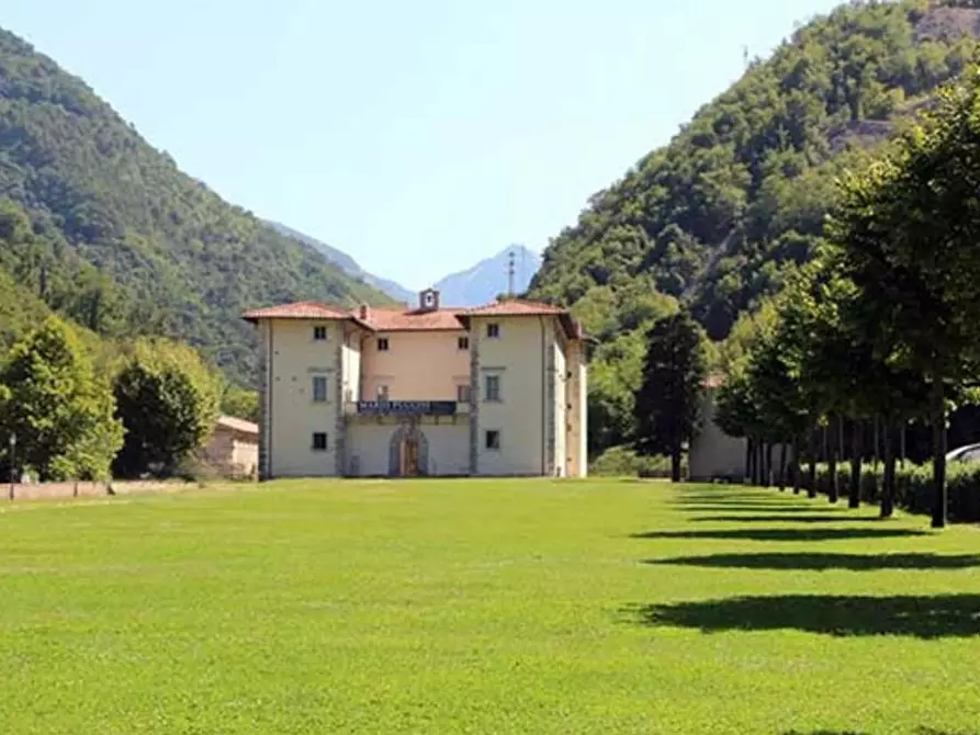 Immagine 33 di Terratetto in vendita  a Seravezza