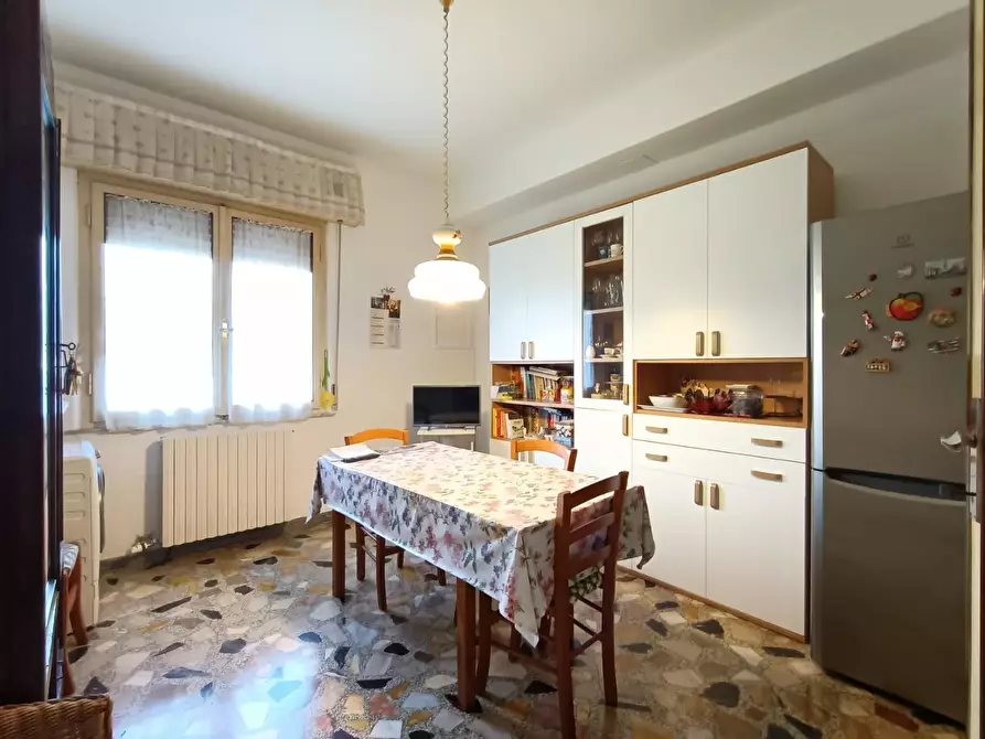 Immagine 10 di Appartamento in vendita  a Pisa