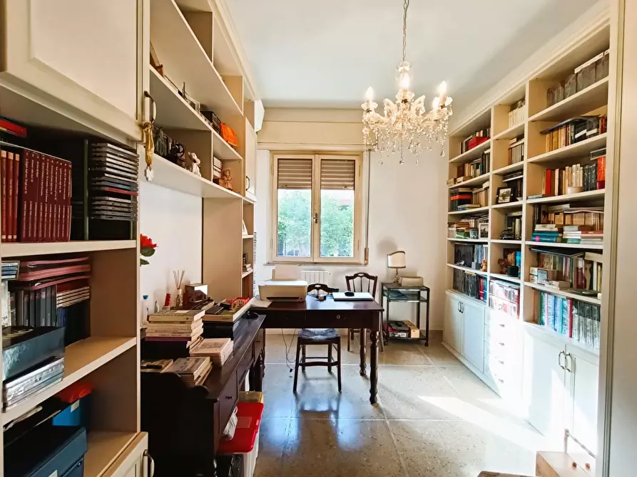 Immagine 20 di Appartamento in vendita  a Pisa