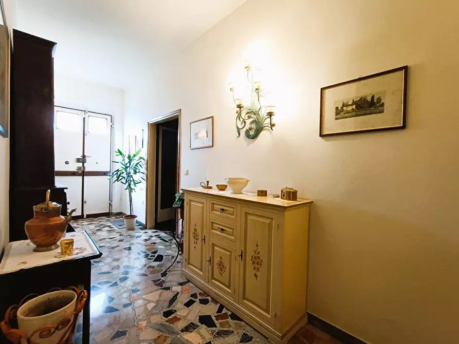 Immagine 17 di Appartamento in vendita  a Pisa