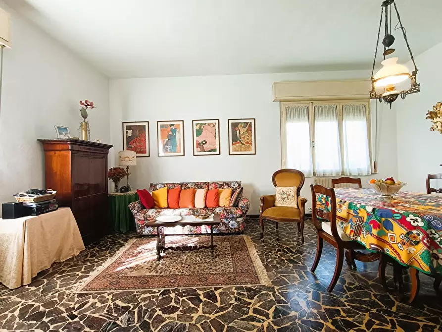 Immagine 2 di Appartamento in vendita  a Pisa