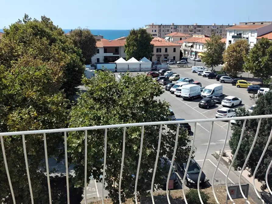 Immagine 15 di Appartamento in vendita  a Rosignano Marittimo