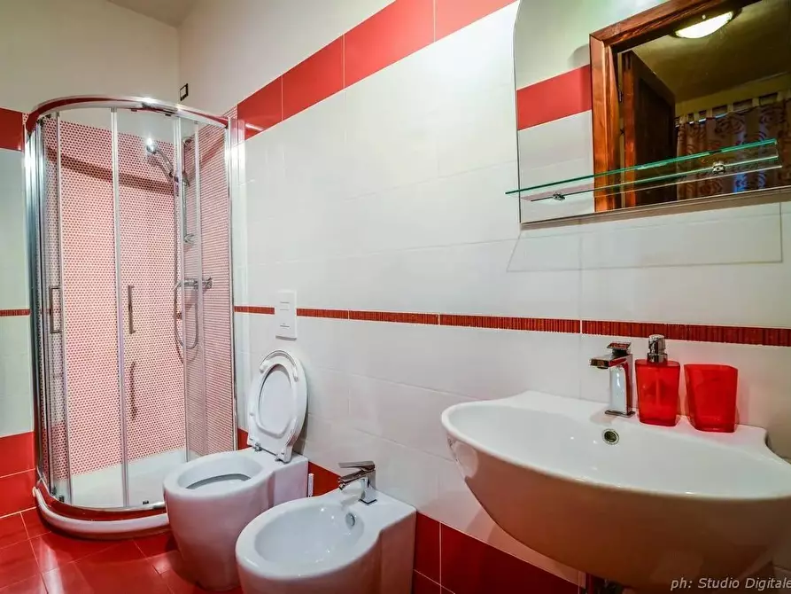 Immagine 11 di Casa indipendente in vendita  a Bagnone