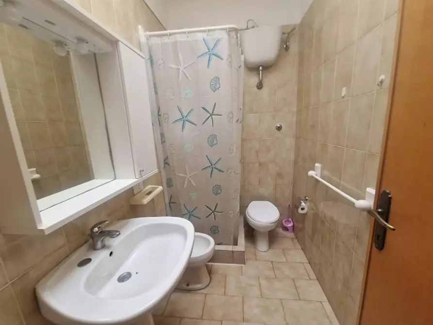 Immagine 6 di Appartamento in vendita  a Rosignano Marittimo