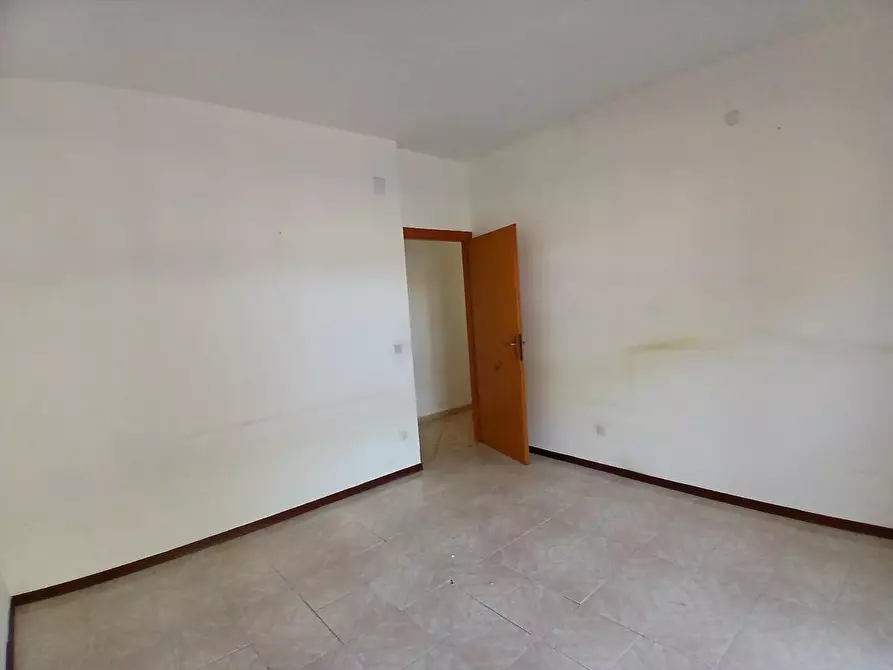 Immagine 17 di Appartamento in vendita  a Livorno