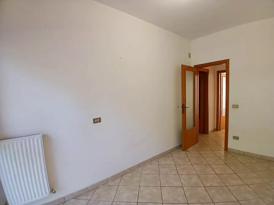 Immagine 20 di Appartamento in vendita  a Livorno