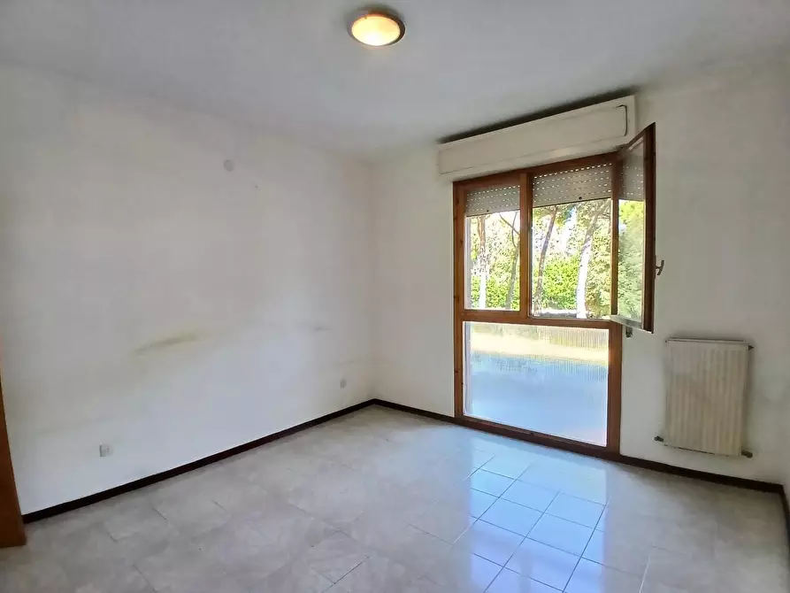 Immagine 18 di Appartamento in vendita  a Livorno