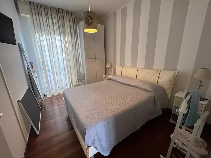 Immagine 12 di Appartamento in vendita  a Viareggio