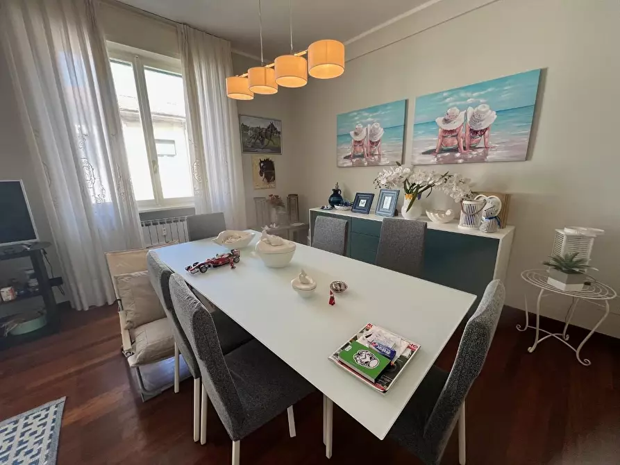 Immagine 9 di Appartamento in vendita  a Viareggio