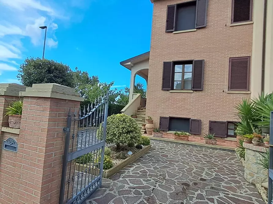 Immagine 2 di Terratetto in vendita  a Cecina