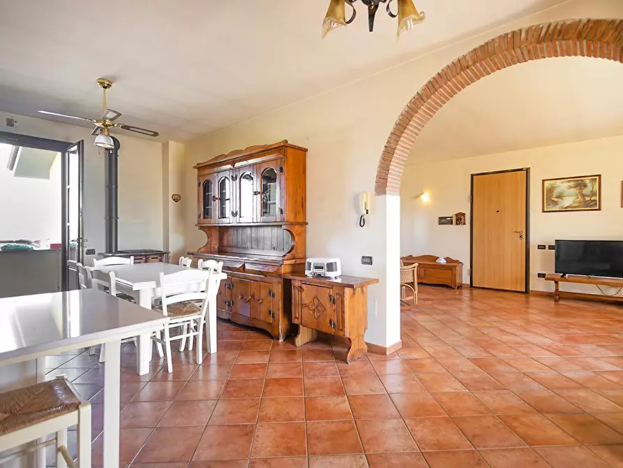 Immagine 15 di Casa bifamiliare in vendita  a Vecchiano