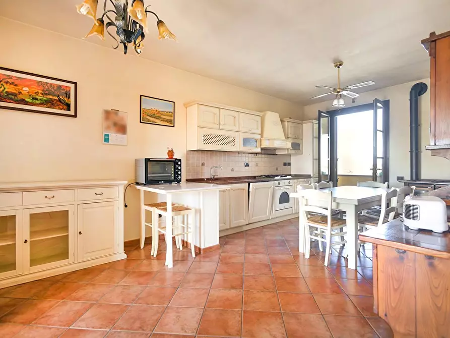 Immagine 13 di Casa bifamiliare in vendita  a Vecchiano