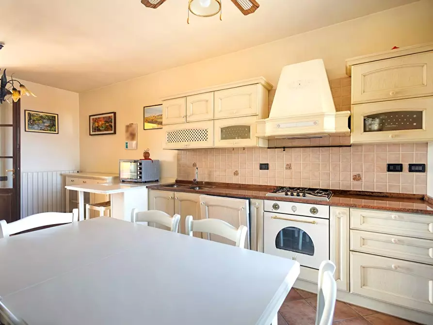 Immagine 14 di Casa bifamiliare in vendita  a Vecchiano