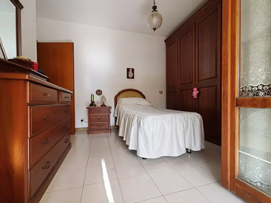 Immagine 5 di Appartamento in vendita  a Massa